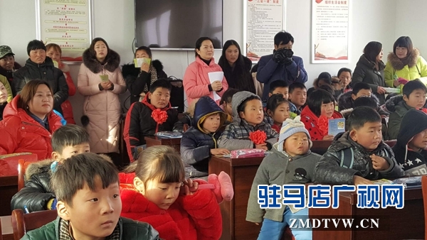 1、留守兒童聽婦幼專家如何保護(hù)自己.jpg