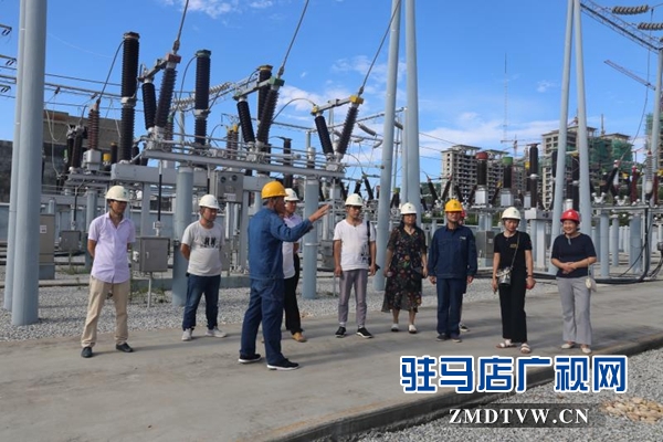 泌陽(yáng)縣邀請(qǐng)媒體走進(jìn)電網(wǎng)看供電保障