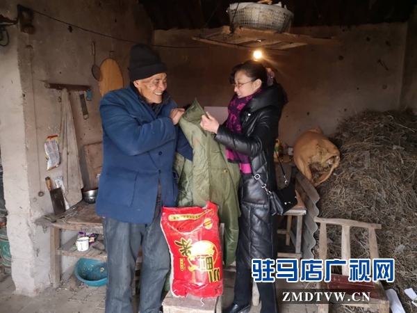 確山縣衛(wèi)計(jì)委慰問(wèn)貧困戶