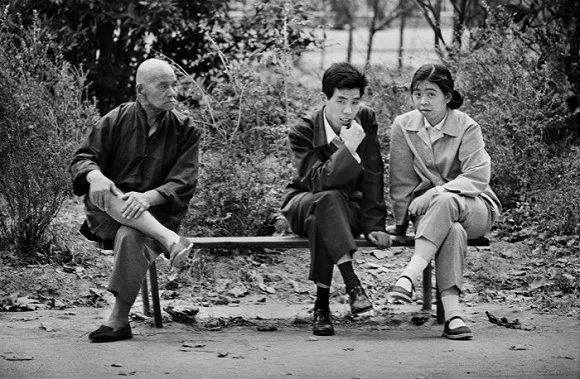內(nèi)斂、奢靡與偽裝：中國(guó)人如何在鏡頭前表達(dá)愛(ài)情？ 