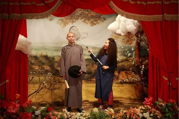 內(nèi)斂、奢靡與偽裝：中國(guó)人如何在鏡頭前表達(dá)愛(ài)情？ 