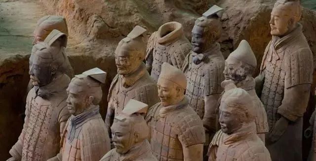 1974年的兵馬俑復(fù)活事件是真是假？兵馬俑真的是用活人燒出來的嗎 