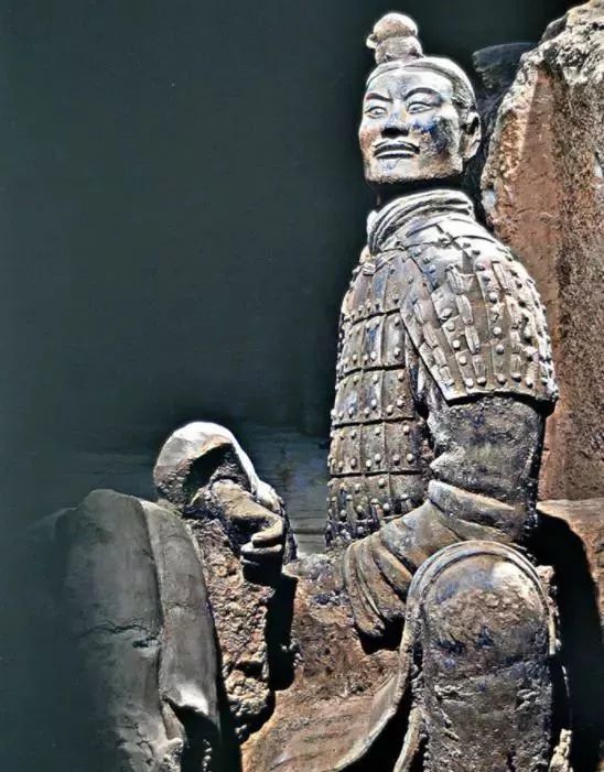 1974年的兵馬俑復(fù)活事件是真是假？兵馬俑真的是用活人燒出來的嗎 
