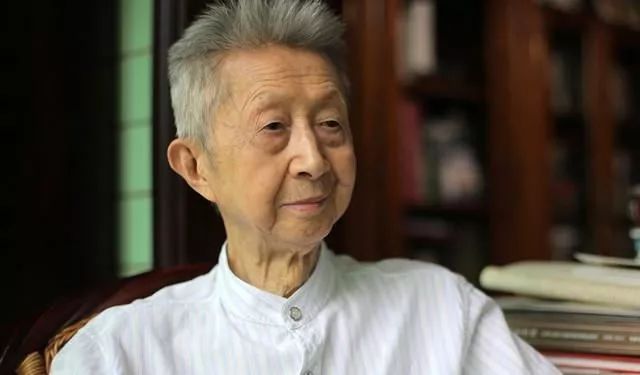 流沙河去世：一盞燈熄滅了，但詩歌依然照亮夜行的路