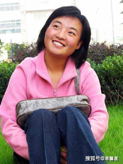 《一個(gè)也不能少》的魏敏芝近況，嫁給了美籍華人，定居美國(guó)變成胖大媽 