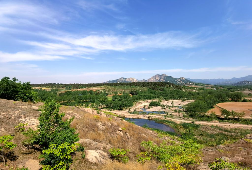 泌陽縣下碑寺，驚現(xiàn)天然“開”字石……