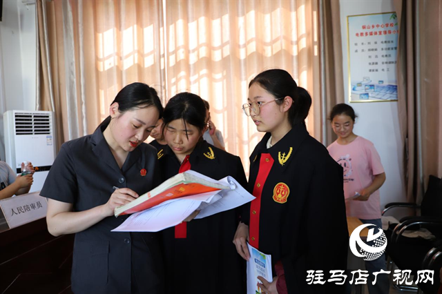 泌陽(yáng)縣法院開展送法進(jìn)校園系列活動(dòng)