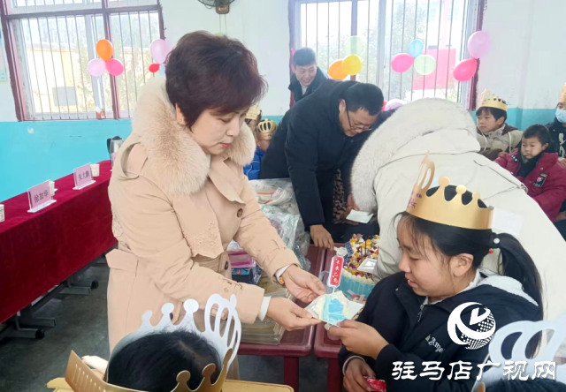 新蔡縣紅十字會(huì)開展慶元旦·迎新暨“集體過生日，情暖留守娃”送溫暖活動(dòng)