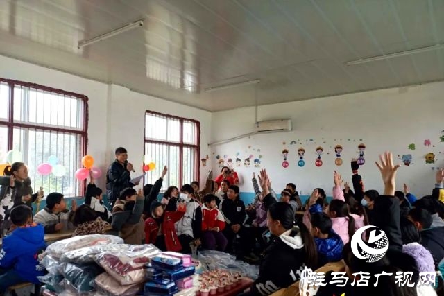 新蔡縣紅十字會(huì)開展慶元旦·迎新暨“集體過生日，情暖留守娃”送溫暖活動(dòng)