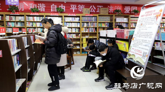 西平縣圖書(shū)館開(kāi)展“書(shū)香西平—你選書(shū) 我買(mǎi)單”活動(dòng)