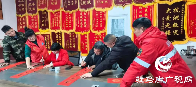 泌陽縣文聯(lián)送?；顒映掷m(xù)開展