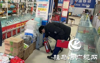 西平縣安委辦消安辦聯(lián)手組織對(duì)三類(lèi)場(chǎng)所實(shí)行“三清兩管”