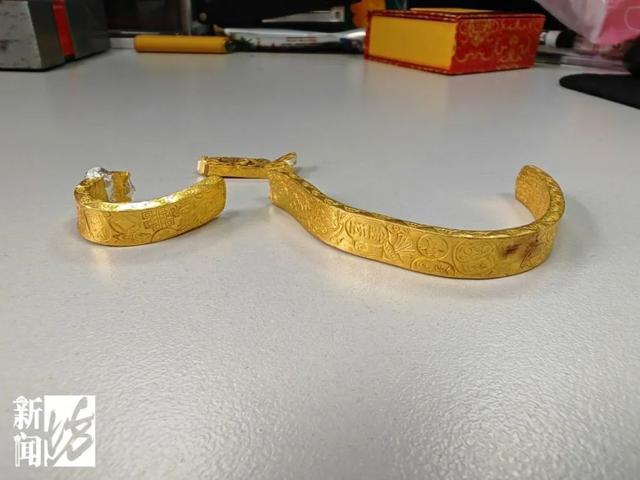 女子花2萬(wàn)元買的金手鐲，竟是拉面師傅制做的……