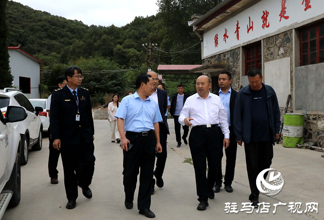 泌陽縣委副書記、縣長朱東升開展節(jié)前安全生產(chǎn)工作檢查