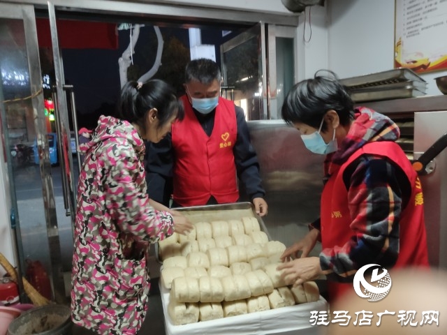 確山：一碗碗熬了四年的愛(ài)心粥