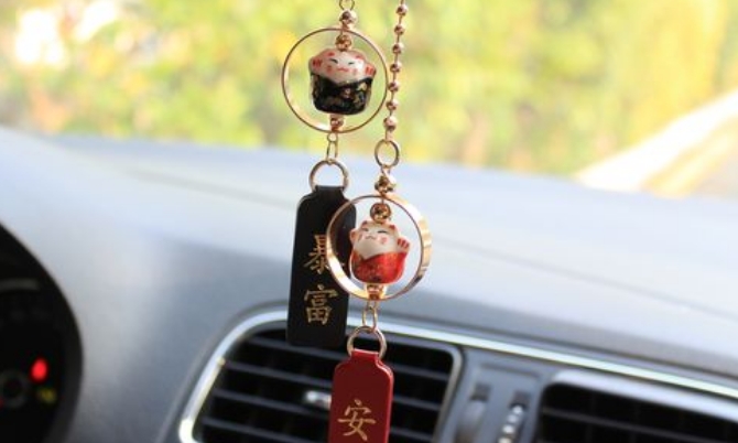 情緒價值引領消費新潮流 汽車衍生品生意何以越做越火?