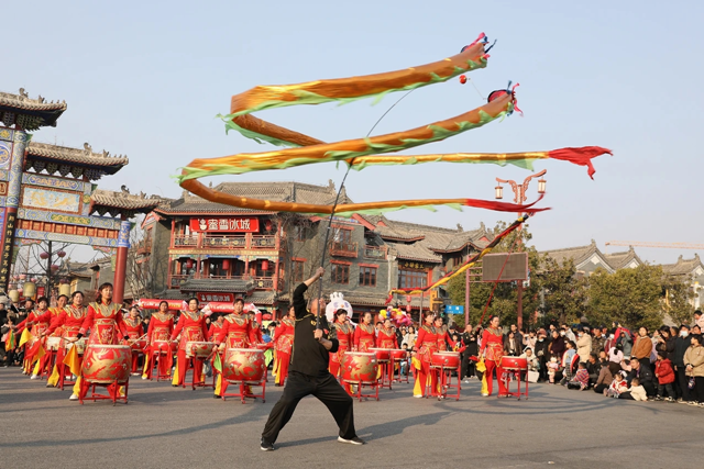 “舞”動(dòng)新年
