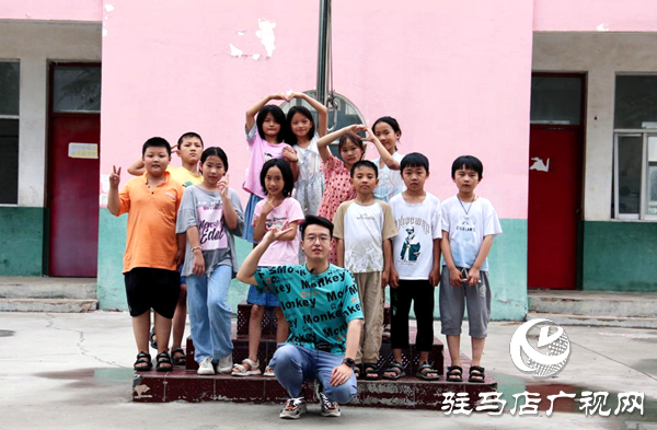 平輿縣萬冢鎮(zhèn)湯嶺小學(xué)教師王笑寒：鄉(xiāng)村教育的初心與遠(yuǎn)方 