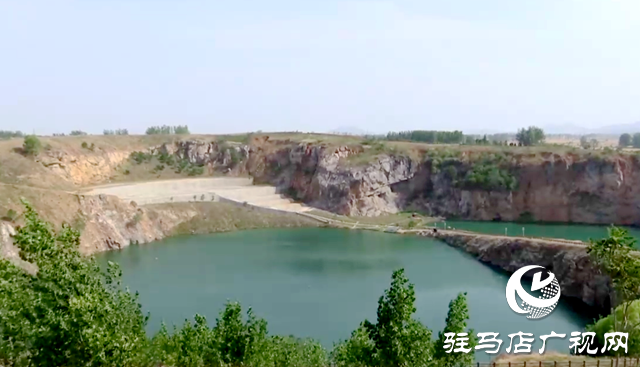 舊礦坑蝶變“網(wǎng)紅打卡地”！香山天坑引游人紛至沓來