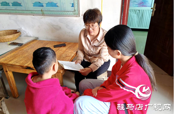 平輿縣第十四小學(xué)校長(zhǎng)陳瑞瑞：用26年光陰點(diǎn)亮鄉(xiāng)村教育之光
