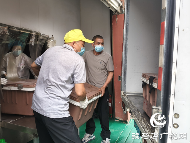 駐馬店市實驗中學：43名家長化身食品安全守護者守護學生舌尖安全